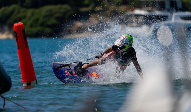 Dünya Motosurf Şampiyonası ilk gün etap yarışları sona erdi