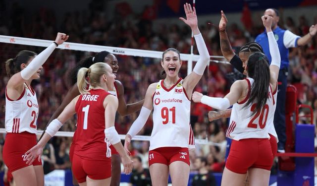 İzmir'in voleyboldaki gururu Defne
