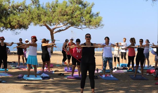 Menderes'te deniz manzaralı pilates dersleri!
