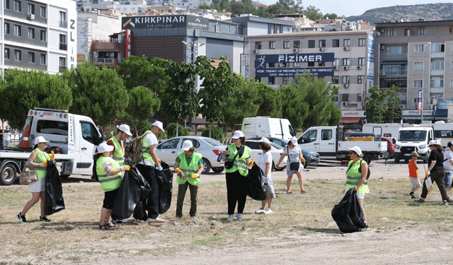Çiğlililer çevre için el ele verdi