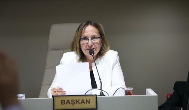 Başkanvekili seçimi tamam... Güzelbahçe'de Ayşe Akın dönemi