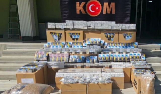 306 bin 400 makaron ele geçirildi: 3 gözaltı