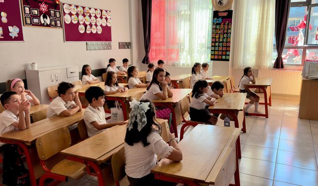 Okula yeni başlayacak öğrencilerin velileri de "uyum haftasına" dahil edilecek
