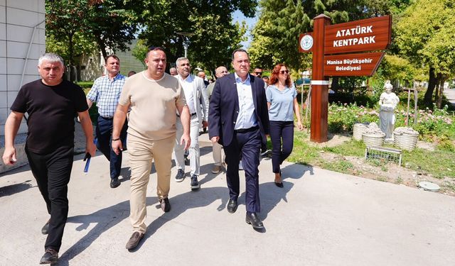 Başkan Dutlulu Atatürk Kent Parkını İnceledi