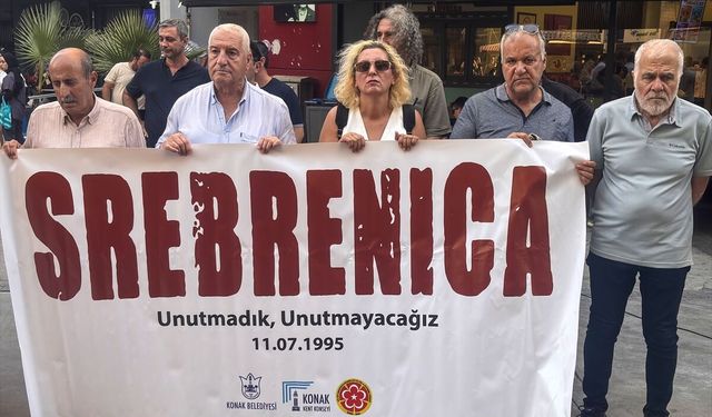 İzmir'de Srebrenitsa Soykırımı'nda hayatını kaybedenler anıldı