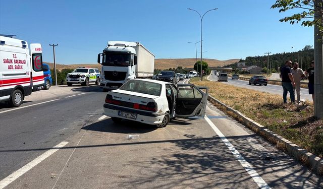 Afyonkarahisar'da kaza: 6 kişi yaralandı