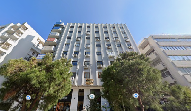 İzmir kalbinde dikkat çeken düzenleme: Kızılay'ın binası 'ticaret' oluyor!