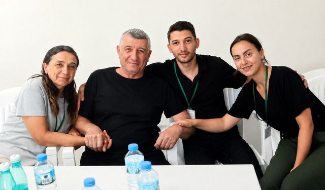 2 ay sonra cezaevinden ilk poz!