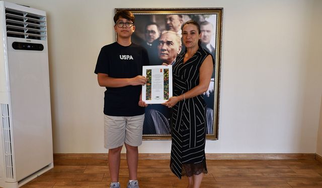 Selçuk, LGS birincisi Emirhan'ı onurlandırdı