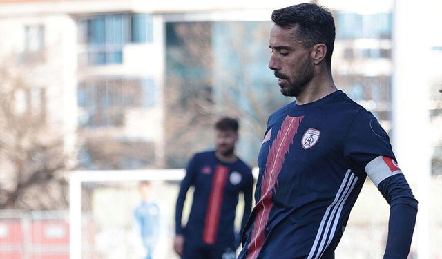 Yılmaz Özeren futbolu bıraktı