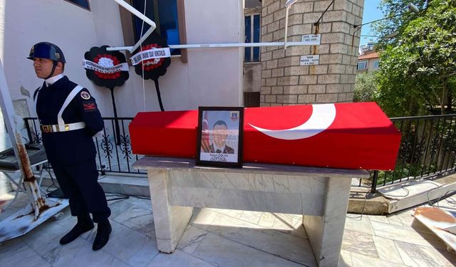 Amcasının aracıyla çarpışmıştı... Uzman çavuş son yolculuğuna uğurlandı!