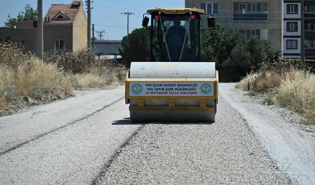 Muradiye ve Karaali’de asfalt çalışmaları sürüyor