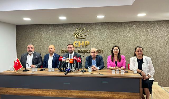 "Partinin 2 Numarası"ndan Özel ekibine "anket" tepkisi: Aç tavuk kendini buğday ambarında sanır!