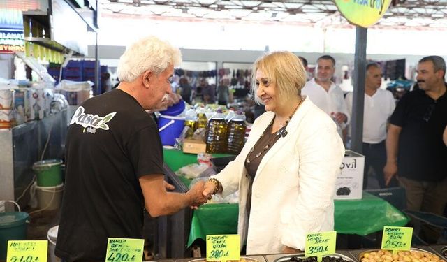 Başkan Vekili Şen sahaya indi: İlk durak pazar esnafı oldu