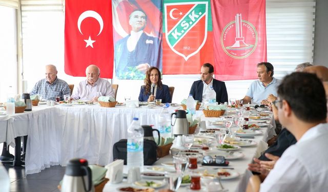 Karşıyaka'da barış masası... Ünsal ve kulüp yöneticileri buluştu!