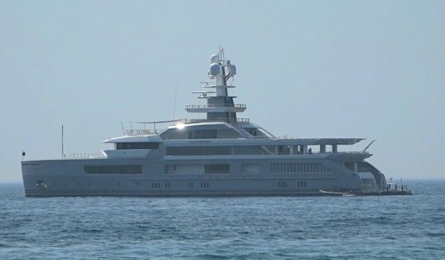250 milyon dolarlık mega yat Kuşadası’na demirledi