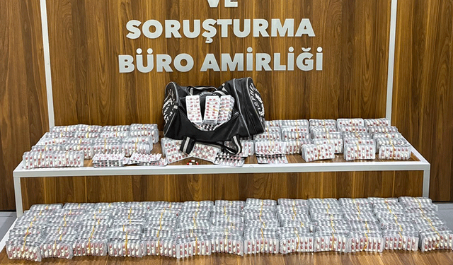 İzmir'de 'zehir' baskını... Binlerce hap ele geçirildi!