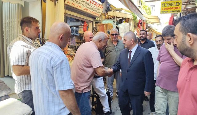 MHP'li Şahin'den Kemeraltı esnafına ziyaret: "Otopark acil olarak yeniden hizmete alınmalı"