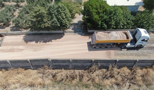 Foça'da asfalt seferberliği