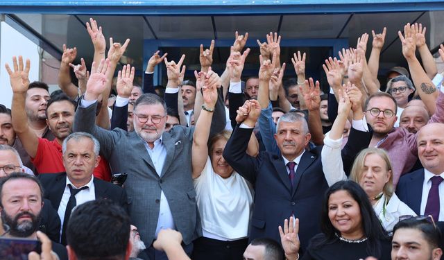 Menderes Belediyesi, AK Parti'ye geçti!