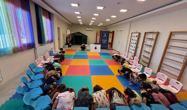 İzmir’de çocuklara afet dersi!