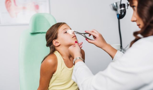Akran zorbalığı çocukları estetik ameliyatlara yönlendiriyor
