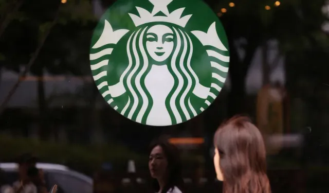 Starbucks, 250 mağazasını kapatıyor