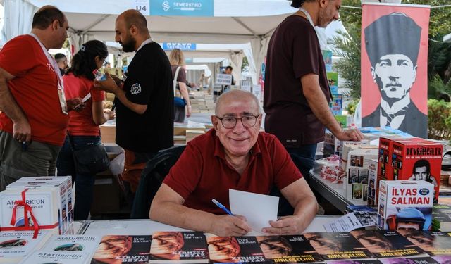 Kültürpark’ta kitap şöleni: İZKİTAP’ta yazarlarla buluşma yoğunluğu
