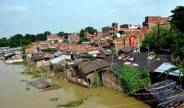 Hindistan ve Nepal'de sel: 83 kişi hayatını kaybetti