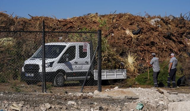 Gaziemir’de atık krizi: Mahalleli yangın riskinden endişeli
