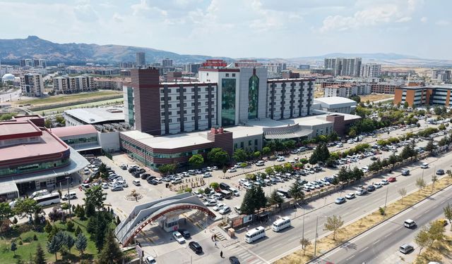 'Reçeteli ilaçların yasa dışı yollarla temini' operasyonu: 15 gözaltı