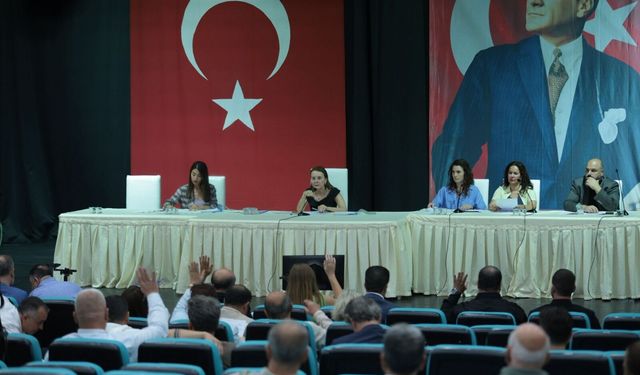 Konak’ta gündem 400 milyonluk borçlanma yetkisi!