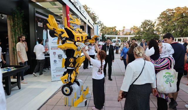 Bayraklı’nın kültür, sanat, teknoloji ve sporu fuarda buluştu