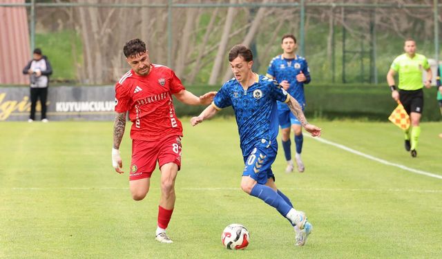 Menemen FK'da Efe Taylan gitti
