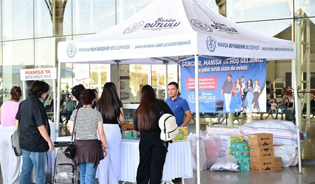 Manisa Büyükşehir Belediyesi’nden Öğrencilere Hoş Geldin Karşılaması