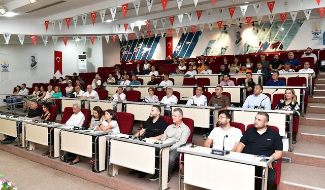 Transfer sonrası Çiğli Meclisi'nde istifalar: YENİ Parti'ye toplu geçiş!