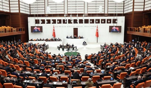 Yeni yasama yılı yarın başlıyor