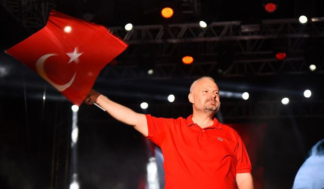 Menemen’de 9 Eylül coşkusu: Sefo sahne alacak