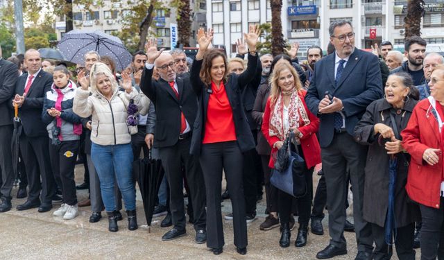 Cumhuriyet’in 103. yılı Karşıyaka’da gururla kutlanıyor