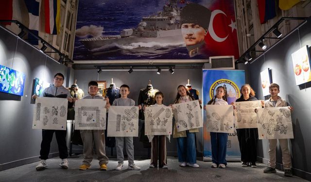 Çocuklar İzmir’in tarihine sanatla yolculuk yaptı