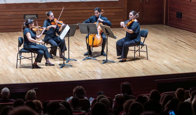 İzmir Oda Orkestrası’ndan Cumhuriyet’in 103’üncü yılına özel konser