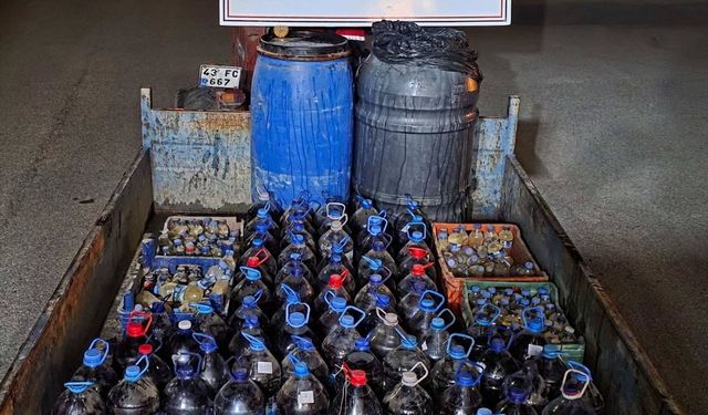 Kütahya'da 960 litre sahte içki ele geçirildi