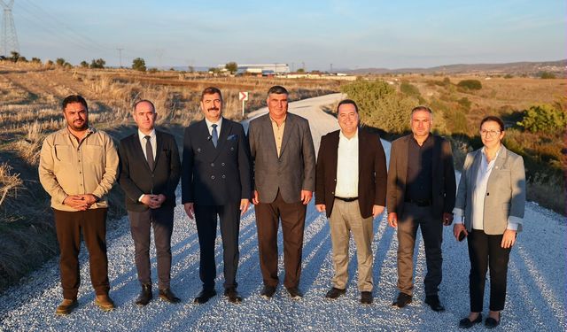 Başkan Dutlulu, Kula’da 30 Kilometrelik Yol Çalışmasını İnceledi