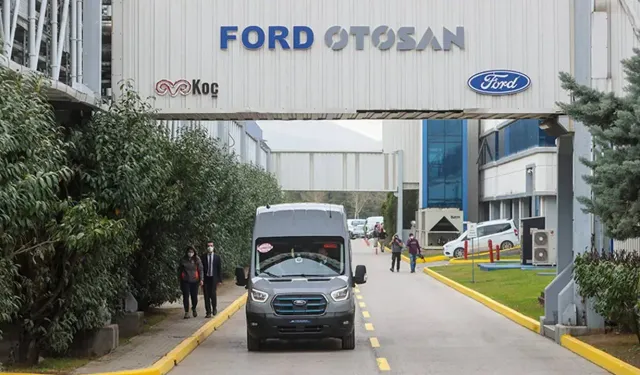 Ford Otosan'da sağanak krizi: Tesisleri su bastı, üretim durmadı