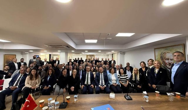 CHP İzmir'de meclis üyeleri zirvesi!