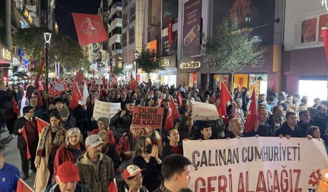 TKP’den 29 Ekim yürüyüşü: “İlle de sosyalizm olacak!”