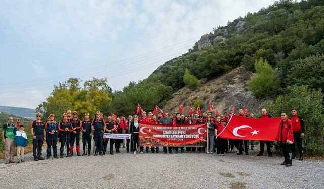 İzmir'de Cumhuriyet coşkusu Homeros Vadisi'ne taşındı