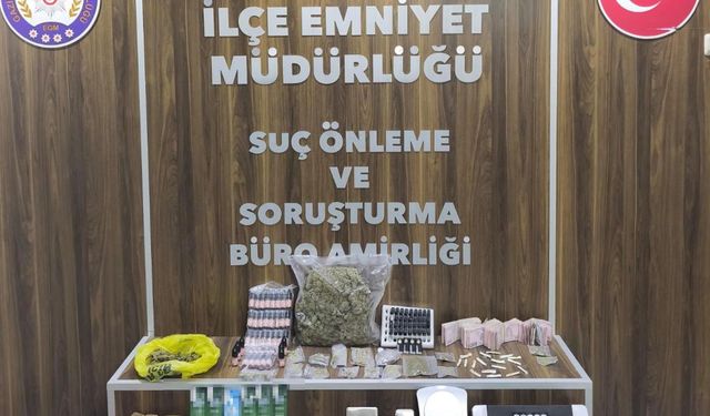 İzmir'de zehir baskını: 2 gözaltı!