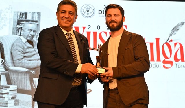 Yusuf Atılgan Roman Ödülü’nün sahibi Cem Akaş oldu