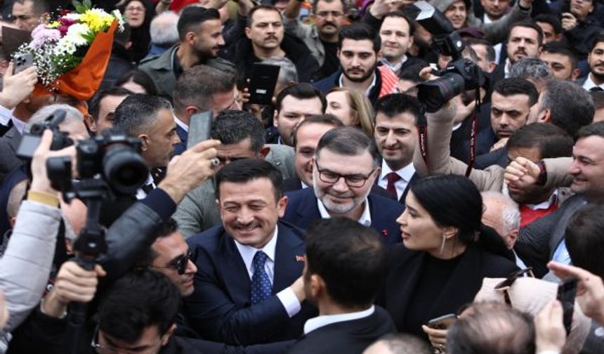 Dağ'a miting gibi karşılama... AK Parti İzmir'den gövde gösterisi!